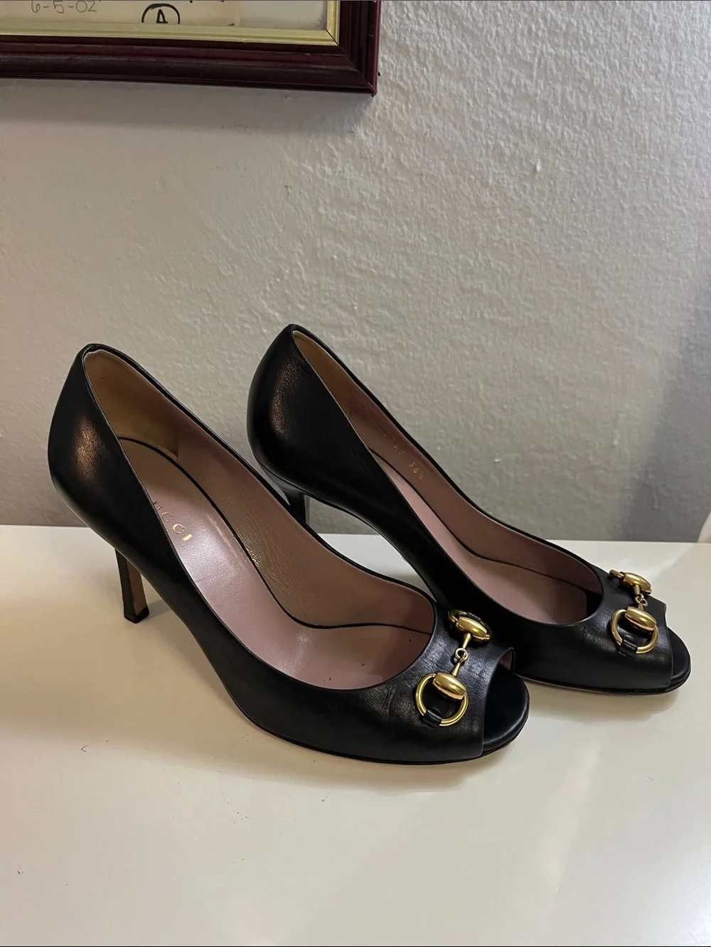Gucci Black Leather Peep-Toe Pumps with Gold Horsebit